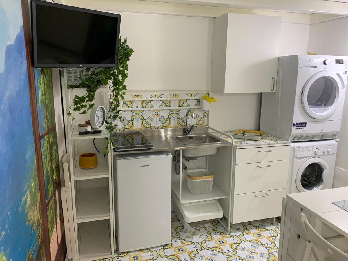 Magiuma House Apartment Наполи Екстериор снимка