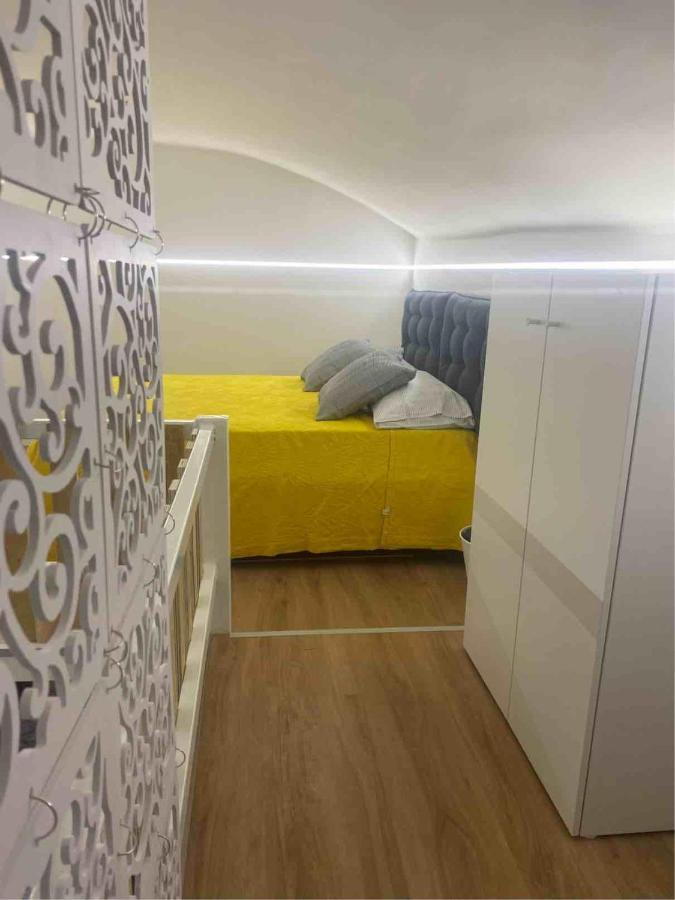 Magiuma House Apartment Наполи Екстериор снимка