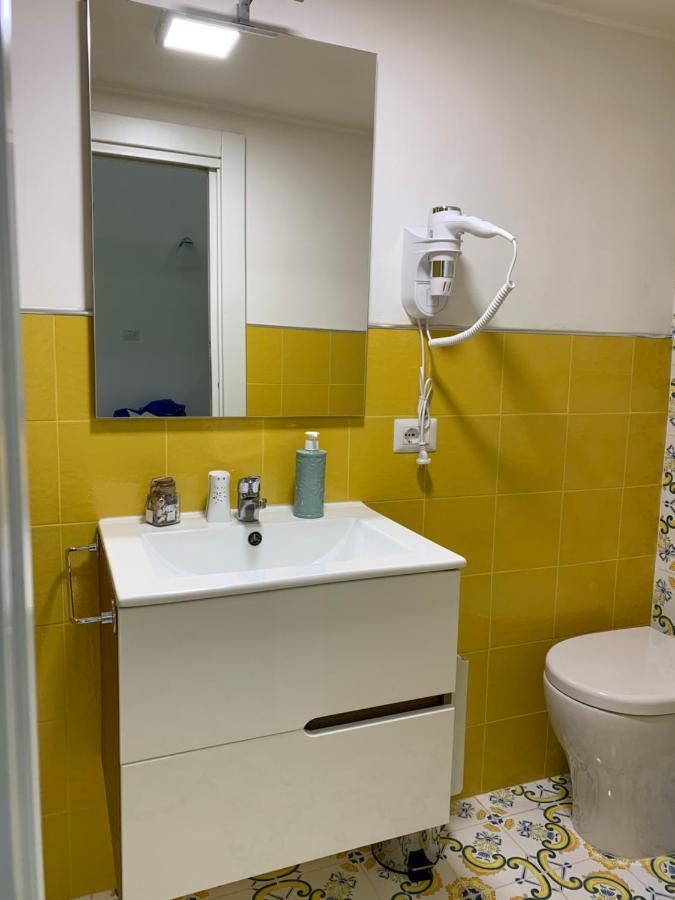 Magiuma House Apartment Наполи Екстериор снимка