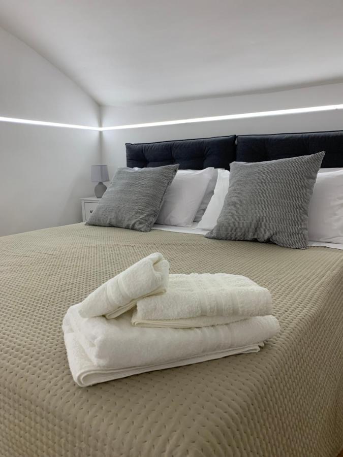 Magiuma House Apartment Наполи Екстериор снимка