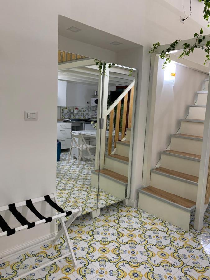 Magiuma House Apartment Наполи Екстериор снимка