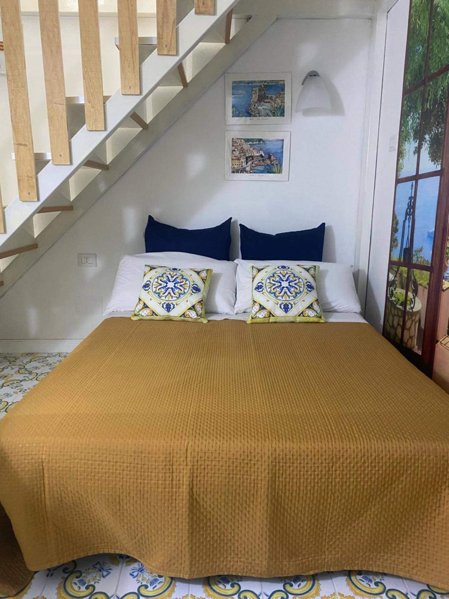 Magiuma House Apartment Наполи Екстериор снимка
