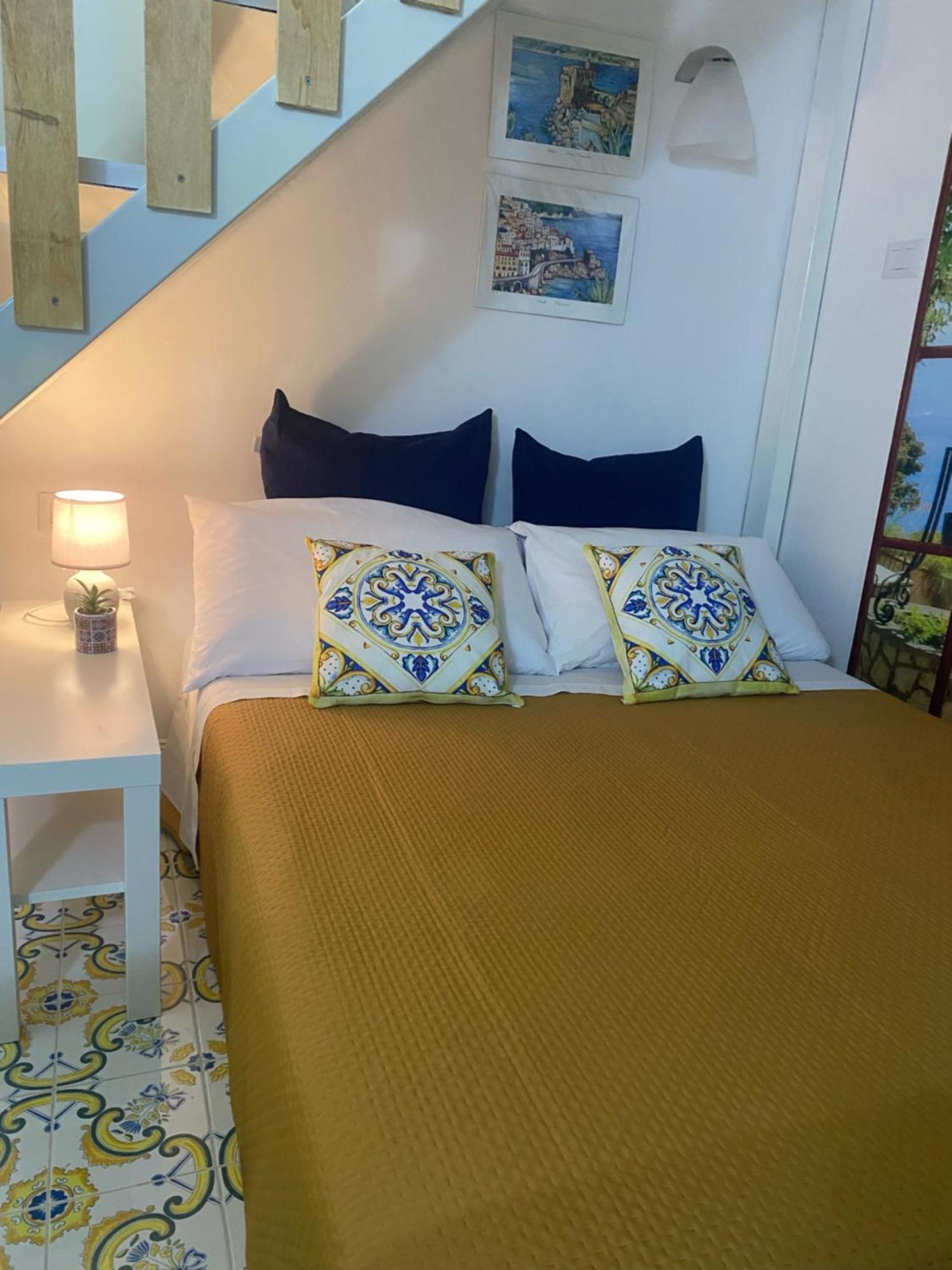 Magiuma House Apartment Наполи Екстериор снимка