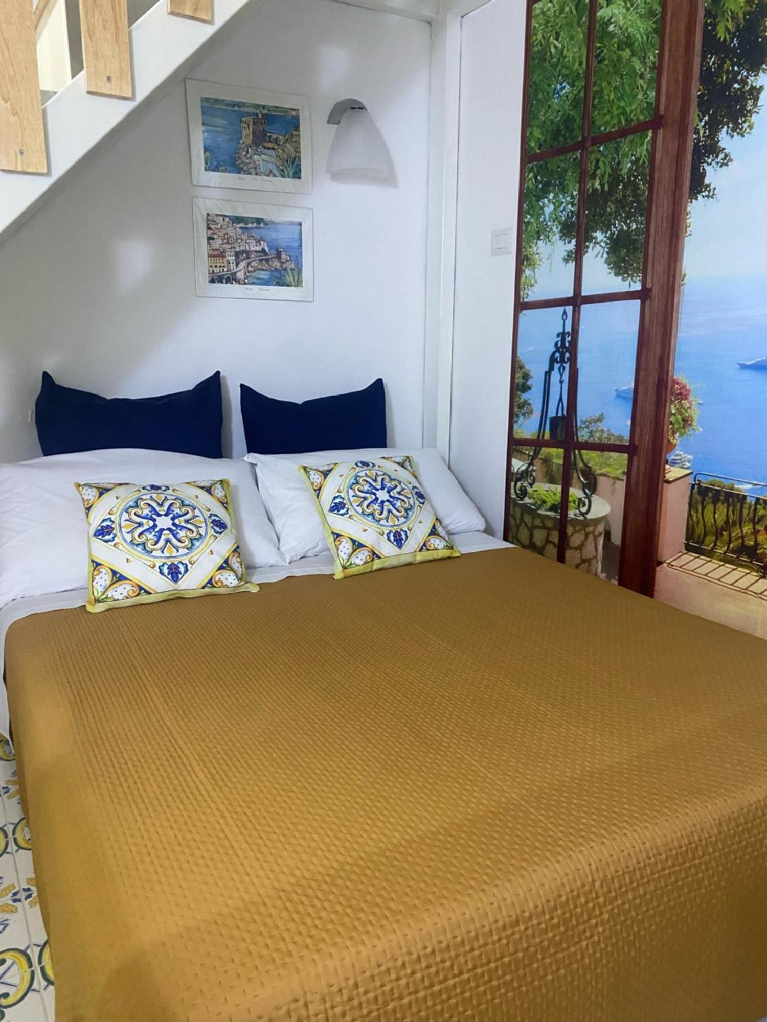Magiuma House Apartment Наполи Екстериор снимка