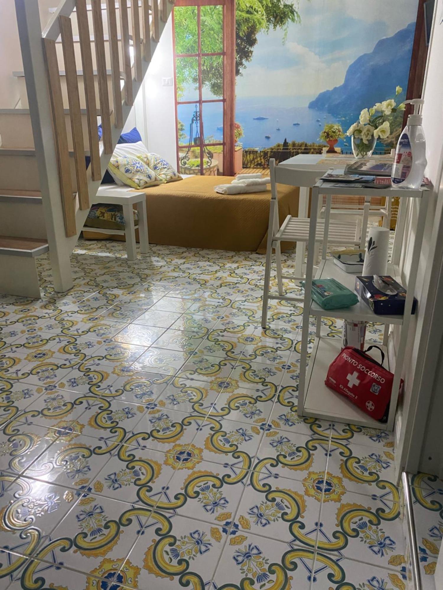 Magiuma House Apartment Наполи Екстериор снимка